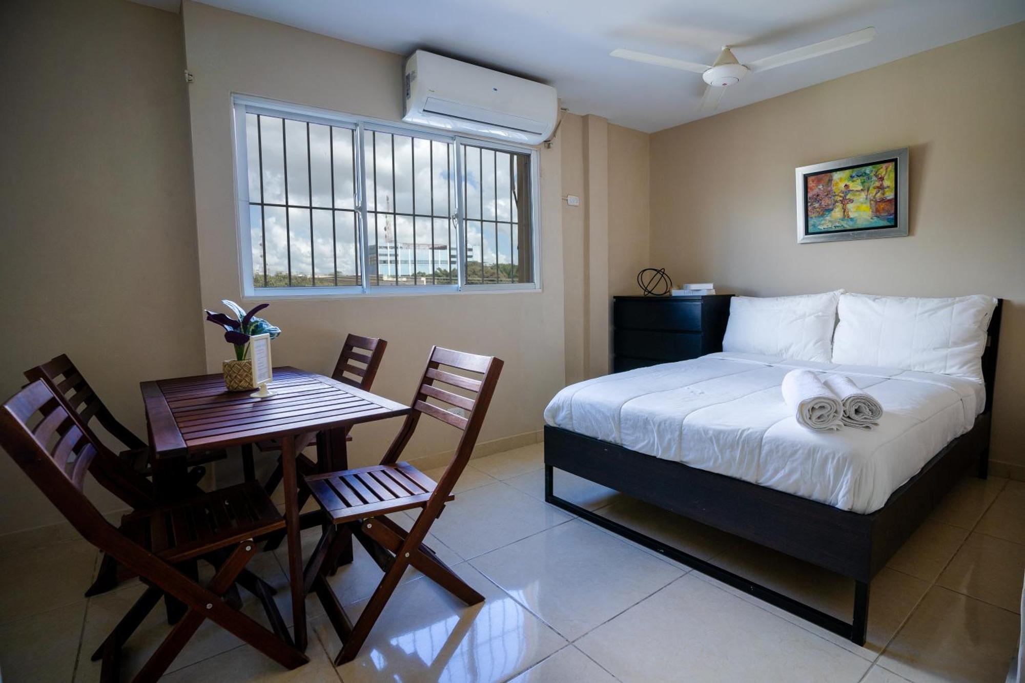 Apartamentos Roman 산토도밍고 외부 사진